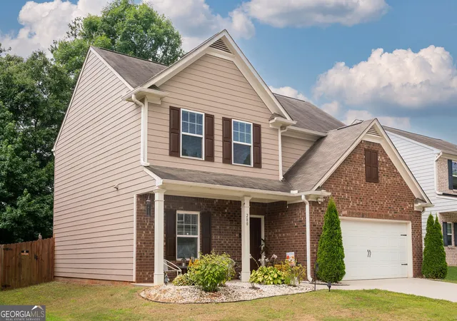 Photo 2 of Single family home for sale at 280 Morning Dr, Athens, GA 30606 | MLS# 10809701 | Listing updated on 2026-08-04