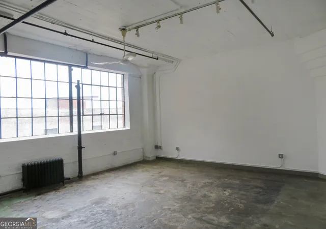 Listing Photo 4 - Condo for sale in building located at 426 Marietta St NW, Atlanta, GA 30313 - Unit #410