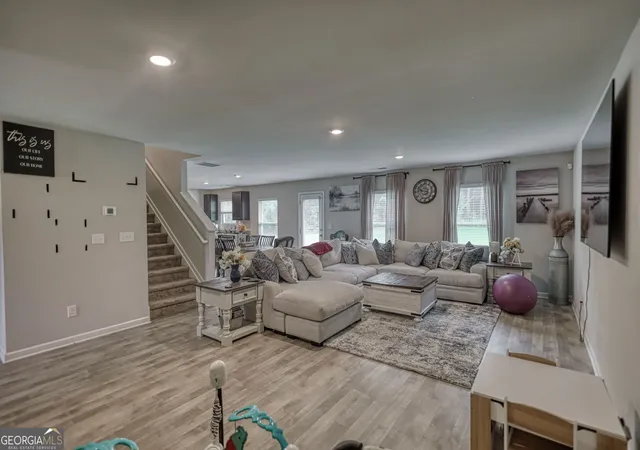 Photo 4 of Single family home for sale at 95 Bridgemill Dr, Covington, GA 30014 | MLS# 10819192 | Listing updated on 2026-08-19
