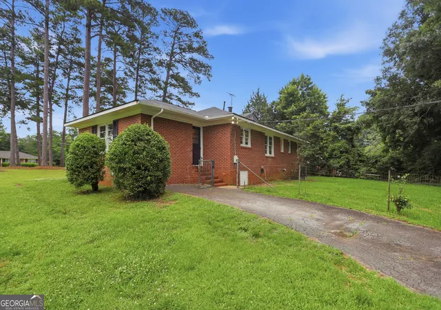 Homes for sale in Griffin, GA | 1101 Skyline Dr, Griffin, GA 30224 | MLS# 10789885