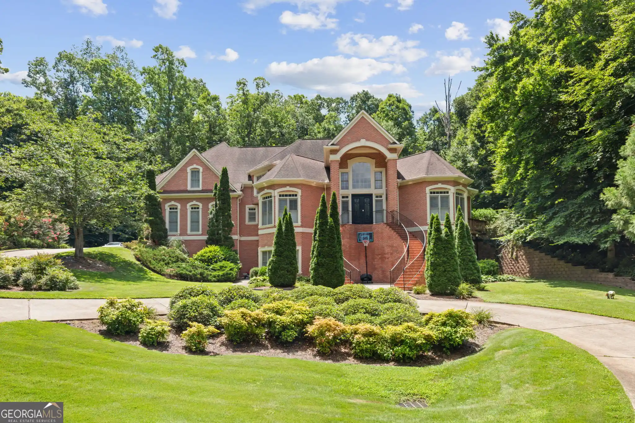 Photo 1 of Mansion for sale at 4680 Hamden Forest Dr Sw, Atlanta, GA 30331 | MLS# 10856162 | Listing updated on 2026-10-15