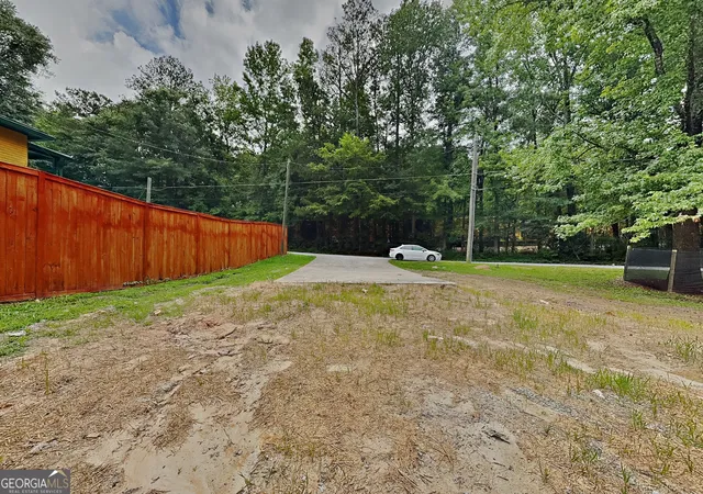 Photo 1 of Sale Pending at 2323 Daniel Rd Sw, Atlanta, GA 30331 | MLS# 10797982 | Listing updated on 2026-08-20