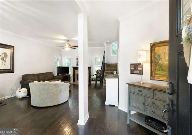 Photo 3 of Single family home for sale at 502 Huntgate Rd, Woodstock, GA 30189 | MLS# 10766681 | Listing updated on 2026-08-25