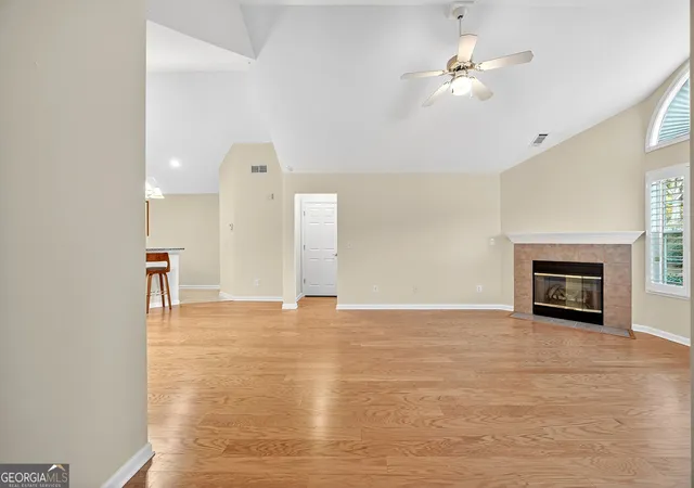 Listing Photo 4 - Condo for sale in building located at 105 Rehobeth Wy, Fayetteville, GA 30214
