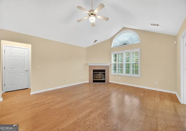 Listing Photo 5 - Condo for sale in building located at 105 Rehobeth Wy, Fayetteville, GA 30214