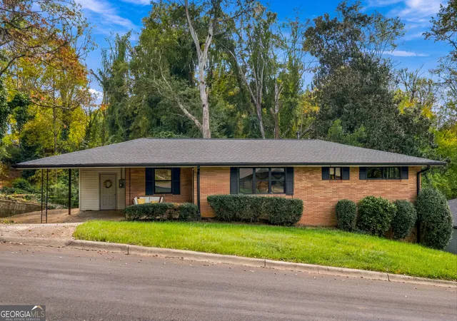 Single family home for sale at 549 Park Street Pl, Gainesville, GA 30501 | MLS# 10638172