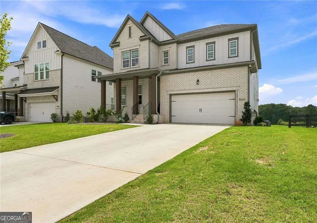 Photo 3 of Single family home for sale at 5043 Baywood Ln, Woodstock, GA 30188 | MLS# 10822611 | Listing updated on 2026-09-19
