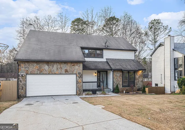 1st image of 1655 Links Overlook, Stone Mountain, GA 30088 | MLS# 10663167