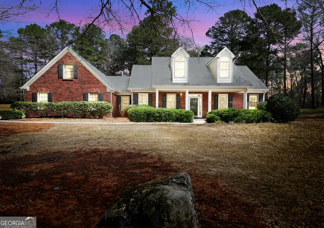 Photo 2 of Sale Pending at 65 Oak Ln, Oxford, GA 30054 | MLS# 10718983 | Listing updated on 2026-09-08