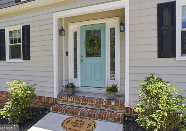 Photo 2 of Single family home for sale at 1893 Hamlin Dr Sw, Marietta, GA 30064 | MLS# 10828954 | Listing updated on 2026-09-06