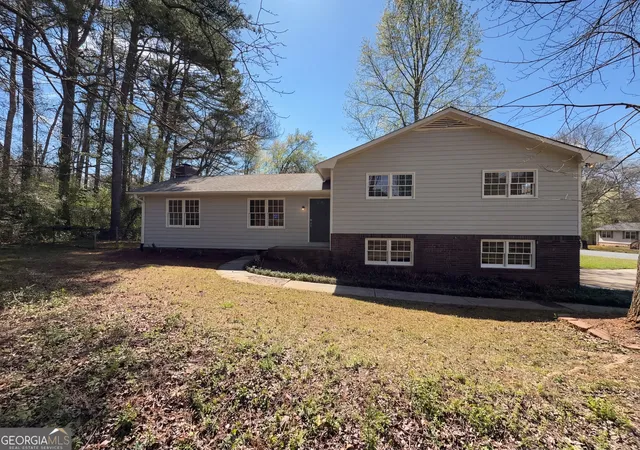 Photo 1 of Single family home for sale at 2006 Chelsea Ln, Acworth, GA 30102 | MLS# 10710288 | Listing updated on 2026-08-25