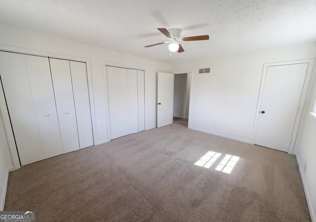 Photo 3 of Sale Pending at 2006 Chelsea Ln, Acworth, GA 30102 | MLS# 10710288 | Listing updated on 2026-10-24
