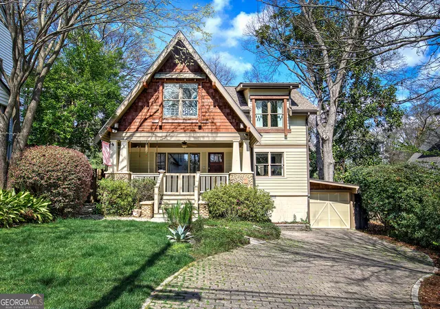 Photo 2 of Single family home for sale at 811 Verner St Nw, Atlanta, GA 30318 | MLS# 10817208 | Listing updated on 2026-09-12