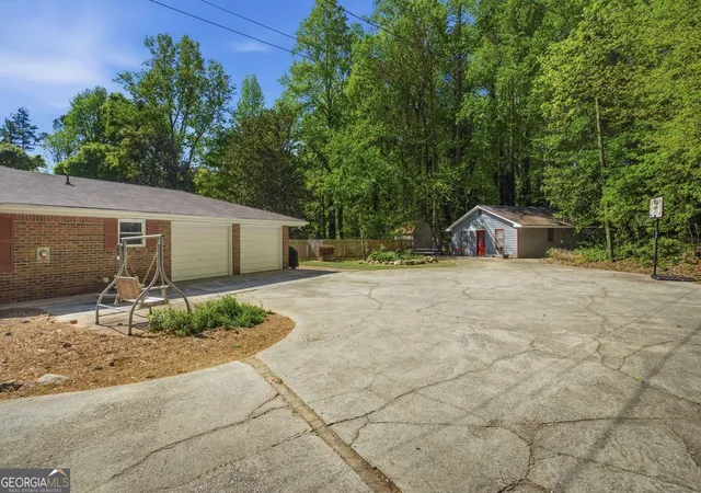Homes for sale in Conyers, GA | 2907 Glad Dale Dr Se, Conyers, GA 30094 | MLS# 10732248