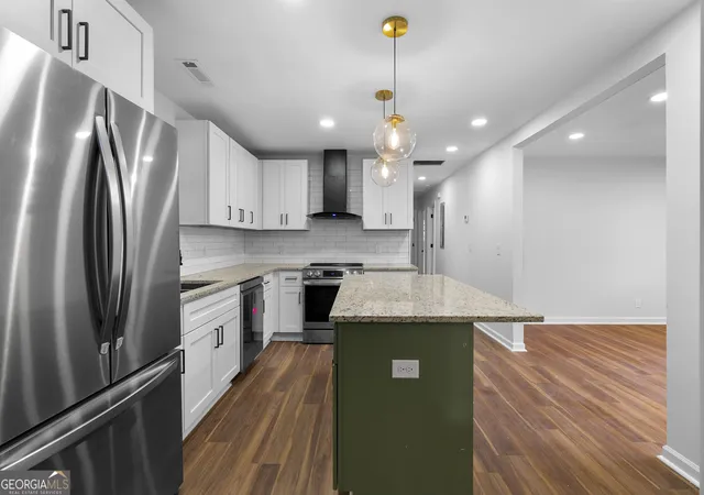 Photo 2 of Single family home for sale at 5270 Longmeadow Ln, South Fulton, GA 30349 | MLS# 10806152 | Listing updated on 2026-09-11