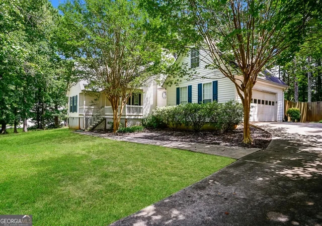 2nd image of 207 Lafayette St, Locust Grove, GA 30248 | MLS# 10810866