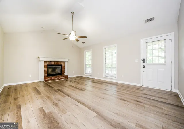 Photo 3 of Single family home for sale at 207 Lafayette St, Locust Grove, GA 30248 | MLS# 10810866 | Listing updated on 2026-08-24