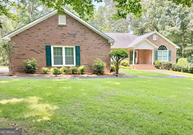 Photo 3 of Sale Pending at 5067 Lazy Acres Dr, Douglasville, GA 30135 | MLS# 10799315 | Listing updated on 2026-09-15