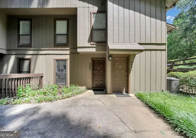1st image of 2602 Cumberland Ct Se, Smyrna, GA 30080 | MLS# 10829633