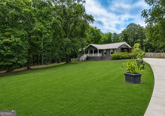 2nd image of 1931 Lake Jodeco Rd, Jonesboro, GA 30236 | MLS# 10793180