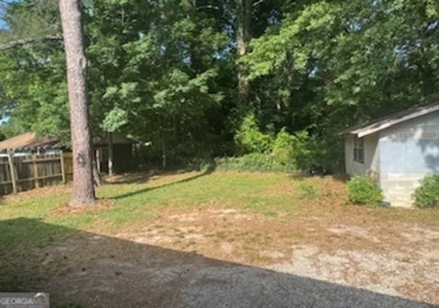 Photo 8 of Single family home for sale at 5161 Phillips Dr, Forest Park, GA 30297 | MLS# 10819025 | Listing updated on 2026-09-04