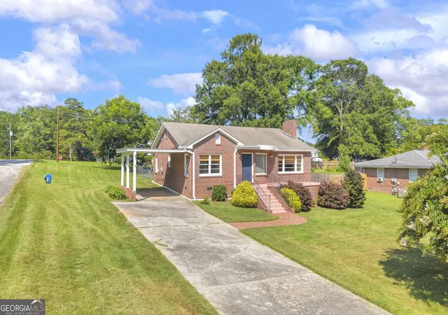 Homes for sale in Toccoa, GA | 142 Ola St, Toccoa, GA 30577 | MLS# 10800726