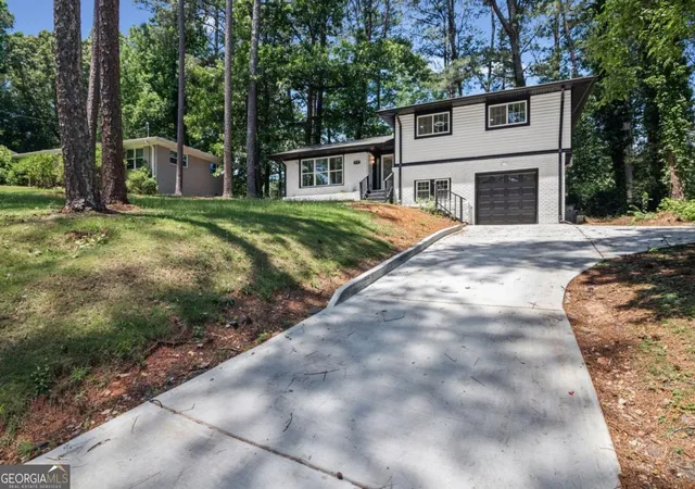 Photo 3 of Single family home for sale at 3025 Mckenzie Rd, Atlanta, GA 30344 | MLS# 10778847 | Listing updated on 2026-08-25