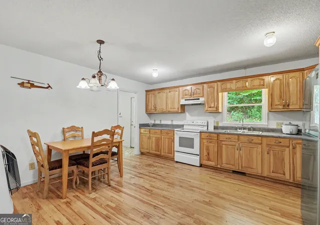 2nd image of 118 Cub Ln, Rabun Gap, GA 30568 | MLS# 10800286