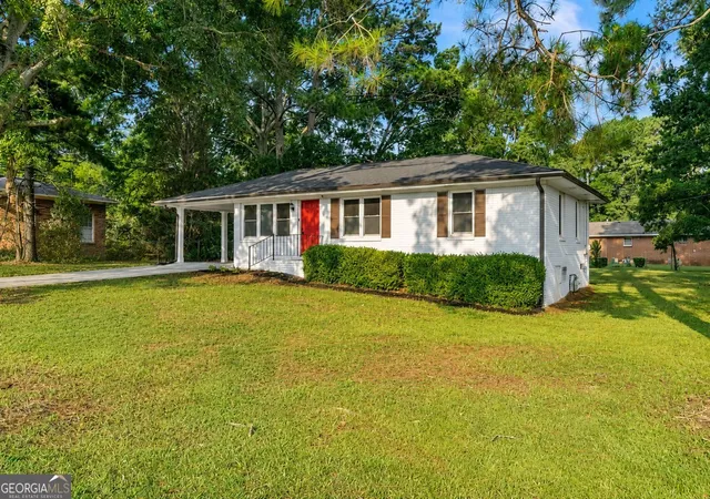 Photo 2 of Sale Pending at 161 Carver Rd, Mcdonough, GA 30253 | MLS# 10817486 | Listing updated on 2026-10-05