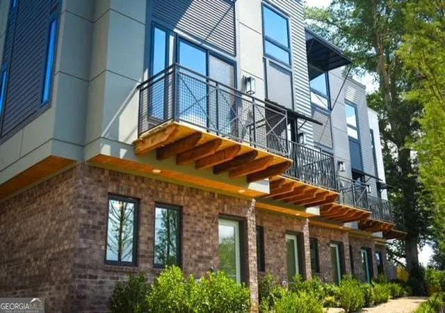 Homes for sale in Atlanta, GA | 2199 Lenox Rd Ne #17, Atlanta, GA 30324 | MLS# 10779212