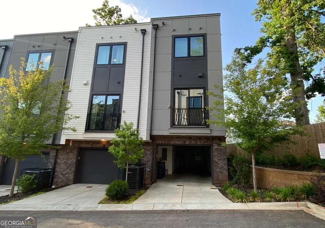 3rd image of 2199 Lenox Rd Ne #17, Atlanta, GA 30324 | MLS# 10779212
