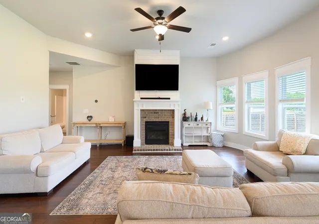 2nd image of 232 Township Dr, Senoia, GA 30276 | MLS# 10803622