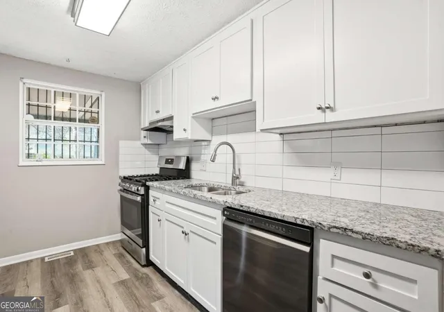 5th image of 3579 Bramblevine Cir, Lithonia, GA 30038 | MLS# 10723451
