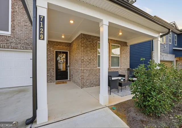 3rd image of 7129 Timberland Trl, Lithonia, GA 30058 | MLS# 10789607