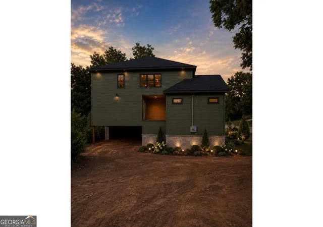 Photo 2 of Single family home for sale at 1031 Ashby Ter Nw, Atlanta, GA 30314 | MLS# 10825785 | Listing updated on 2026-08-28