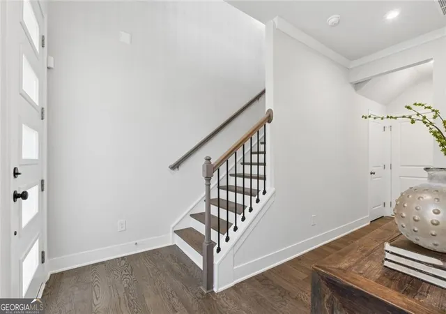 3rd image of 547 Ember Ln Nw, Atlanta, GA 30318 | MLS# 10816866