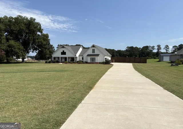 Photo 2 of Single family home for sale at 3706 Hwy 83, Good Hope, GA 30641 | MLS# 10826845 | Listing updated on 2026-08-29