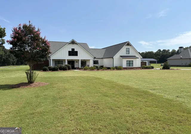 Photo 3 of Single family home for sale at 3706 Hwy 83, Good Hope, GA 30641 | MLS# 10826845 | Listing updated on 2026-08-29