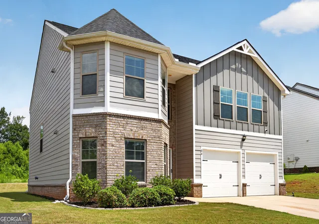 Photo 3 of Single family home for sale at 84 Sandy Crk Dr, Covington, GA 30014 | MLS# 10801540 | Listing updated on 2026-08-19