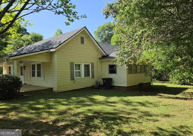 Photo 3 of Single family home for sale at 109 Springdale Dr, Washington, GA 30673 | MLS# 10738098 | Listing updated on 2026-10-13