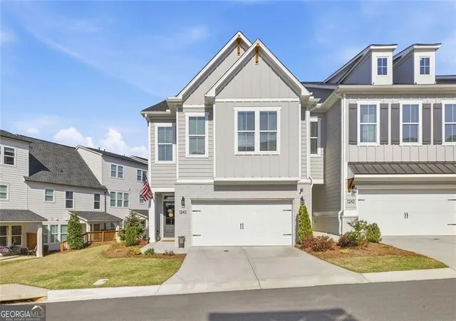 1st image of 1240 Willowcrest Wy, Cumming, GA 30041 | MLS# 10732819
