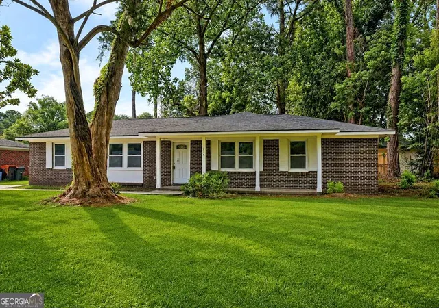 1st image of 206 Paradise Dr, Savannah, GA 31406 | MLS# 10810047