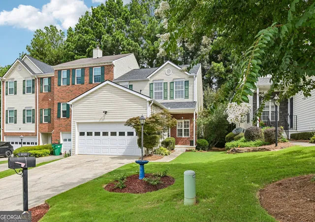 Photo 3 of Townhouse for sale at 850 Abbotts Ml Ct, Johns Creek, GA 30097 | MLS# 10810730 | Listing updated on 2026-09-06