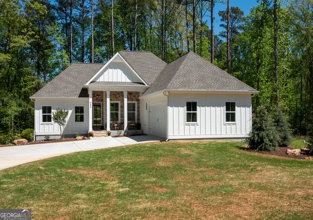 Photo 1 of Single family home for sale at 680 Ponderosa Ct, Fayetteville, GA 30214 | MLS# 10733157 | Listing updated on 2026-09-06
