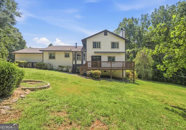Photo 2 of Single family home for sale at 9630 Pine Thicket Wy, Roswell, GA 30075 | MLS# 10825598 | Listing updated on 2026-09-18