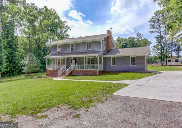 Photo 3 of Single family home for sale at 355 Brand Rd Sw, Loganville, GA 30052 | MLS# 10796148 | Listing updated on 2026-08-19