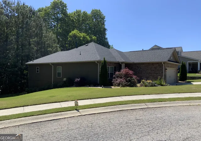 Homes for sale in Commerce, GA | 832 Hidden Hollow Cir, Commerce, GA 30529 | MLS# 10730381
