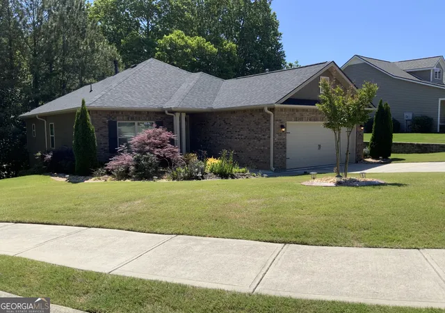 Homes for sale in Commerce, GA | 832 Hidden Hollow Cir, Commerce, GA 30529 | MLS# 10730381