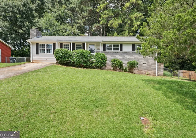 Photo 1 of Single family home for sale at 900 Carlton Dr Se, Conyers, GA 30094 | MLS# 10827144 | Listing updated on 2026-08-30