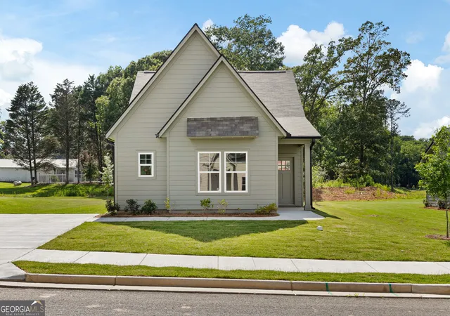 Homes for sale in Carrollton, GA | 105 Winston Way, Carrollton, GA 30117 | MLS# 10655165